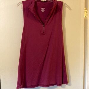 TORRID Sleeveless Fusion Zip up Top.  Size 2.